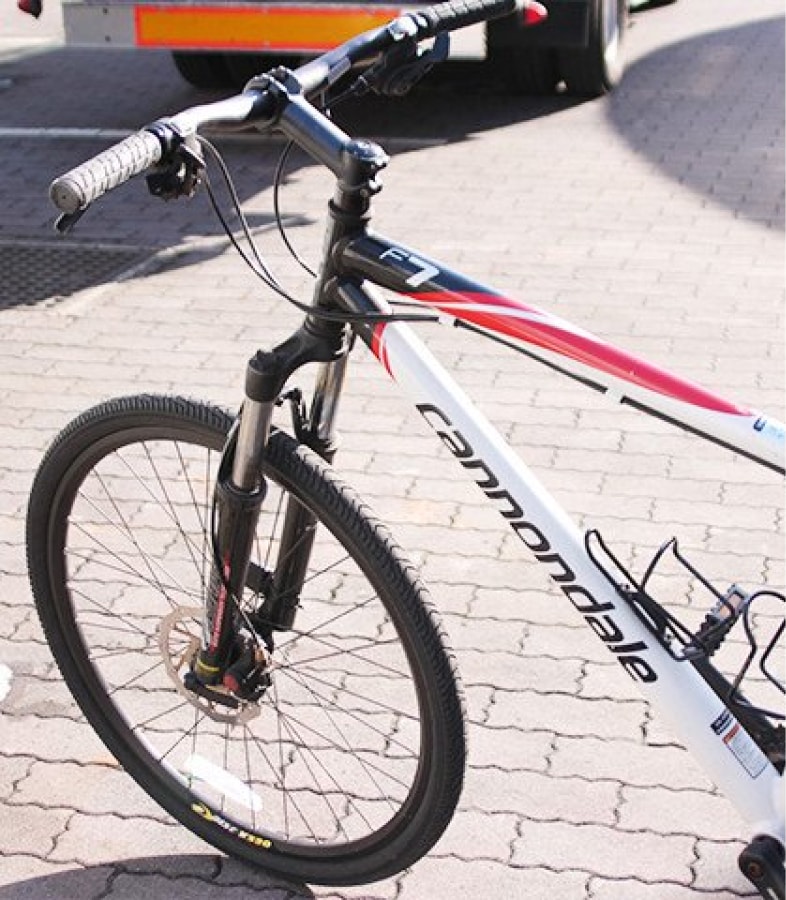 「遠方からの勤務が大変でした」イメージ